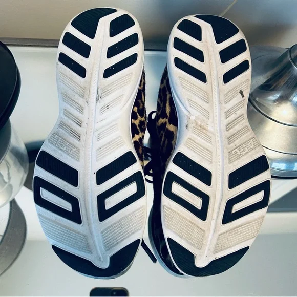 APL (Athletic Propulsion Labs) Iconic Pro Leopard-print Calf Hair Sneakers - Picture 9 of 9